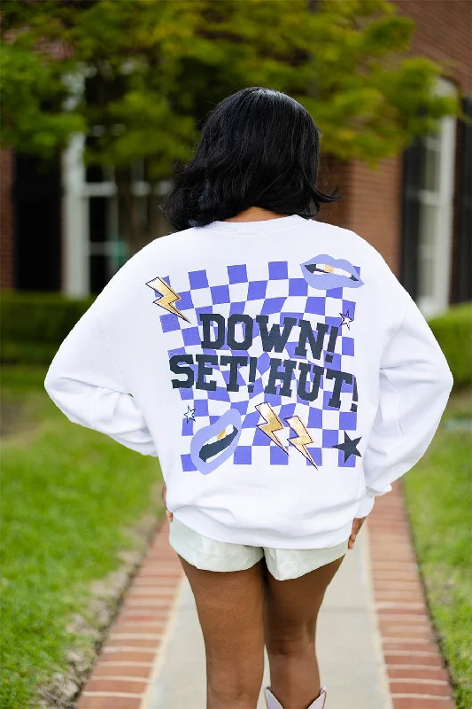 Weekend Offers That Tempt Devon Graphic Sweatshirt - Down Set Purple