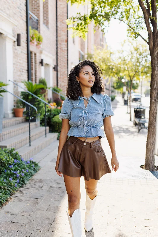 Weekend Shopping Extravaganza Moment In Time Top - Denim