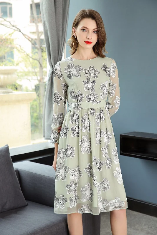 Daily Deals Floral Fitted Waist Midi Dress