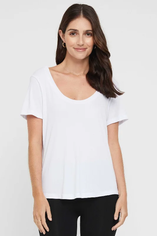Quick Sale Classic Scoop Neck - White
