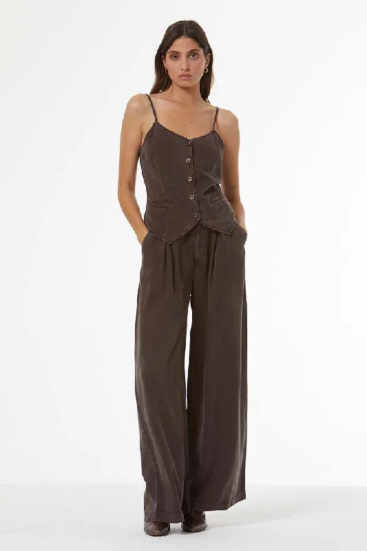 Weekend Savings Galore Dayton Pleated Trouser // Java Pigment