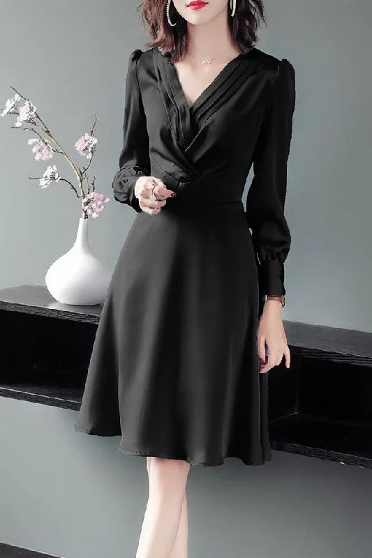 Unwind with Weekend Discounts Faux Satin Dress