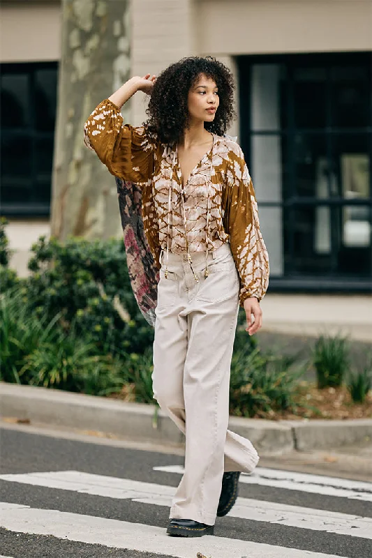 Weekend Discounts to Grab Abbey Top with Beads // Shiitake Boa Wash