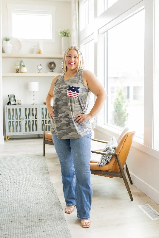 Deal Explosion Camouflage Flag Pocket Tank
