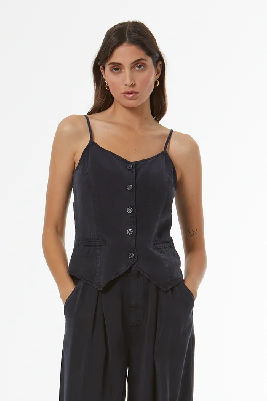 Weekend Specials to Snag Tate Vest // Midnight Pigment